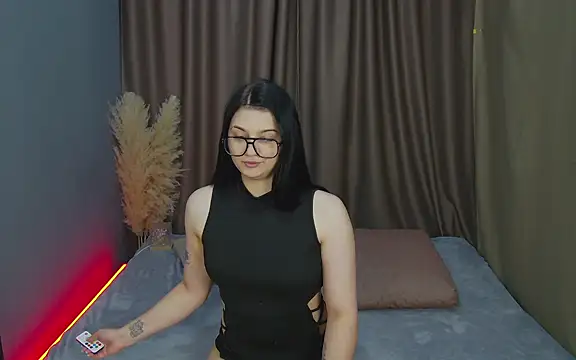 Snapshot of JennyJordans chatting on May 11, 4:37 pm JennyJordans online show from May 11, 4:37 pm