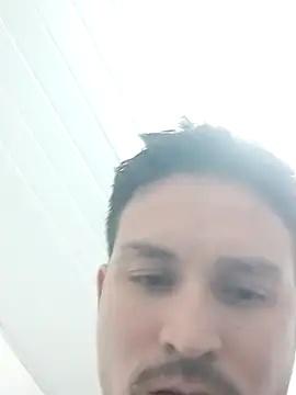 Snapshot of Joelcio19cm chatting on April 3, 5:47 am Joelcio19cm online show from April 3, 5:47 am