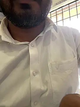 Snapshot of Rahul_the_playboy chatting on May 30, 3:24 am Rahul the playboy online show from May 30, 3:24 am
