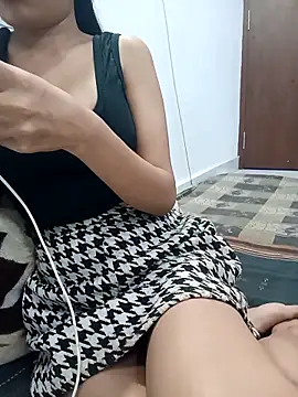 pranjal O online show from April 4, 6:47 pm