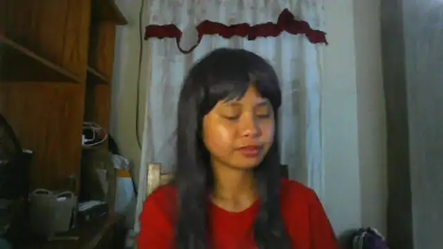 Snapshot of BethelScholnick chatting on April 16, 11:33 am BethelScholnick online show from April 16, 11:33 am