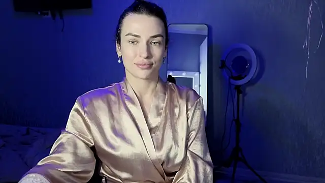 Snapshot of Kira__love1 chatting on May 20, 6:49 pm Kira love1 online show from May 20, 6:49 pm