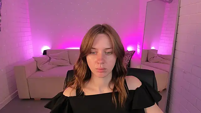 MeganClapp online show from May 13, 6:20 am
