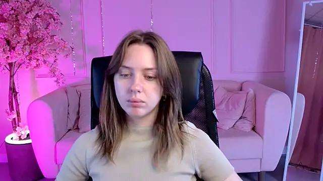 MeganClapp online show from May 10, 5:11 am