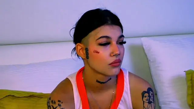 YasminnStorm online show from June 16, 4:23 am