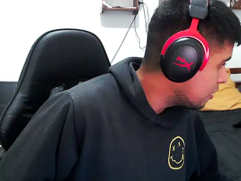 axellrz  online show from April 6, 2:29 am