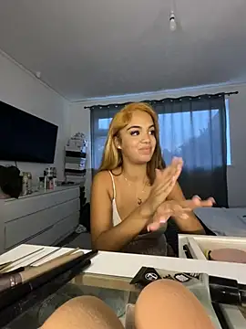 Jasminebrownx online show from June 19, 8:14 pm