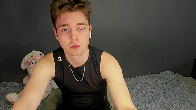 zeriax online show from April 6, 1:34 am
