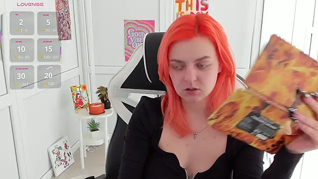 NightLeaf online show from April 30, 12:56 pm