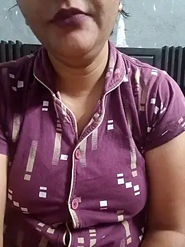 Snapshot of Riyashrma001 chatting on April 6, 2:07 am Riyashrma001 online show from April 6, 2:07 am