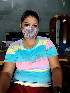 Snapshot of Riyashrma001 chatting on May 1, 6:35 pm Riyashrma001 online show from May 1, 6:35 pm