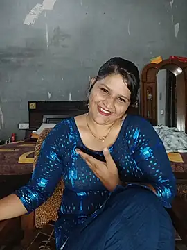 Snapshot of Riyashrma001 chatting on May 22, 3:32 pm Riyashrma001 online show from May 22, 3:32 pm
