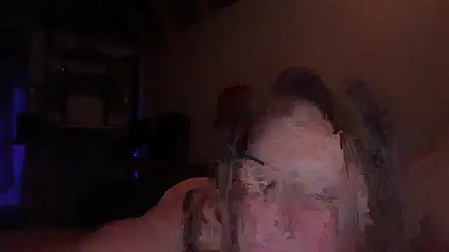 Snapshot of Threat24 chatting on April 6, 9:32 am Threat24 online show from April 6, 9:32 am