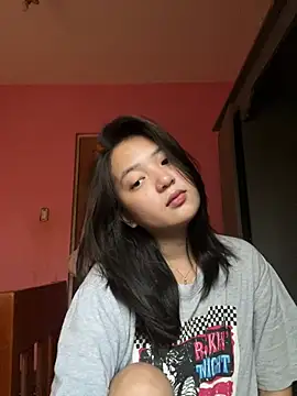 onlykays  online show from April 13, 8:40 am