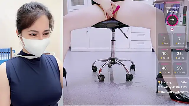 Snapshot of -Sophia-99 chatting on May 31, 6:09 pm -Sophia-99 online show from May 31, 6:09 pm