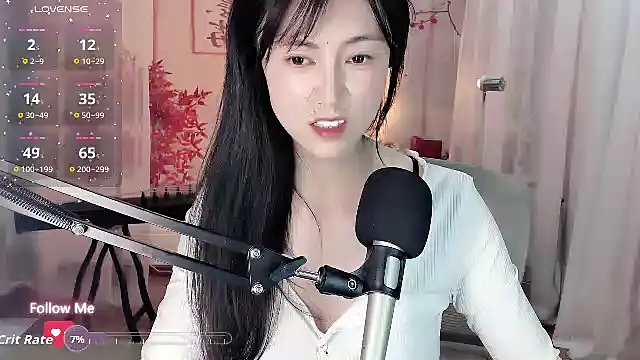 noomi-1111 online show from May 10, 2:08 pm