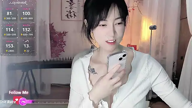 noomi-1111 online show from May 14, 5:48 am