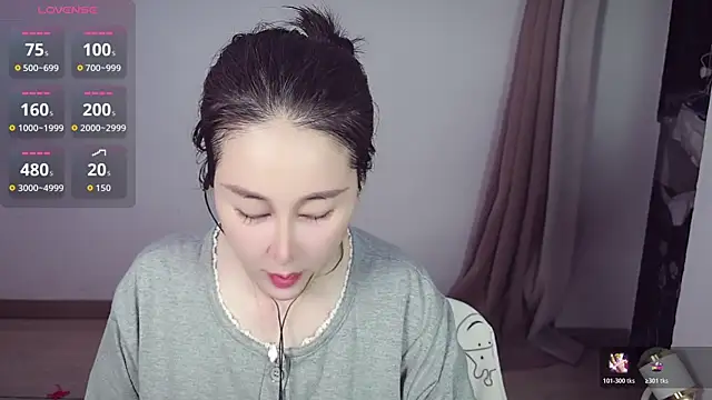 Eva-000 online show from April 28, 2:21 pm