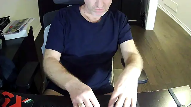 Shalun2000 online show from April 30, 11:42 pm
