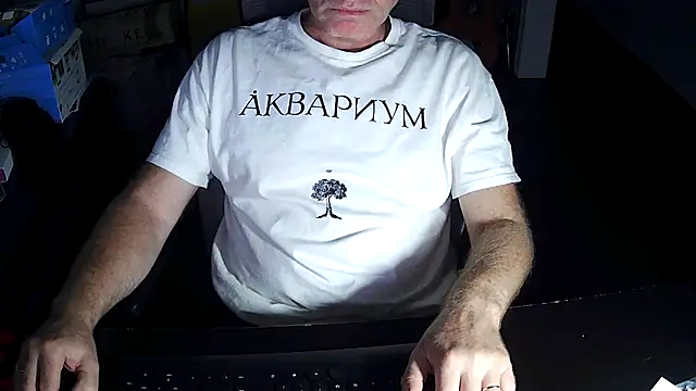 Snapshot of Shalun2000 chatting on July 1, 2:56 am Shalun2000 online show from July 1, 2:56 am