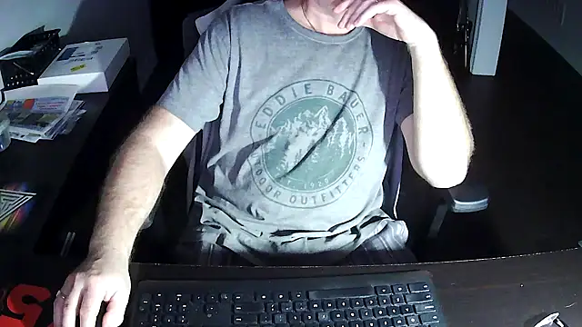 Shalun2000 online show from April 24, 1:51 am
