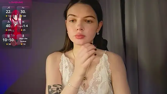 lillly meow  online show from April 5, 7:31 pm
