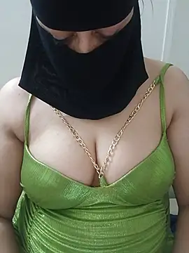 Snapshot of Amira_Egypt chatting on July 21, 8:54 pm Amira Egypt online show from July 21, 8:54 pm