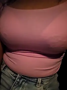 DoggyJasmine online show from May 6, 5:17 pm