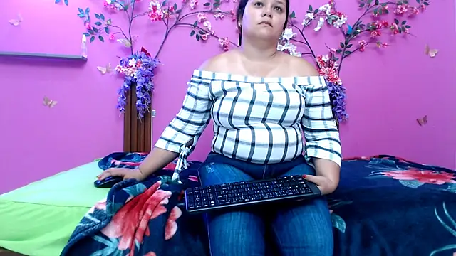starfishanal21 online show from May 4, 7:39 pm