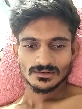 Snapshot of power_houseboy chatting on April 4, 10:05 pm power houseboy online show from April 4, 10:05 pm