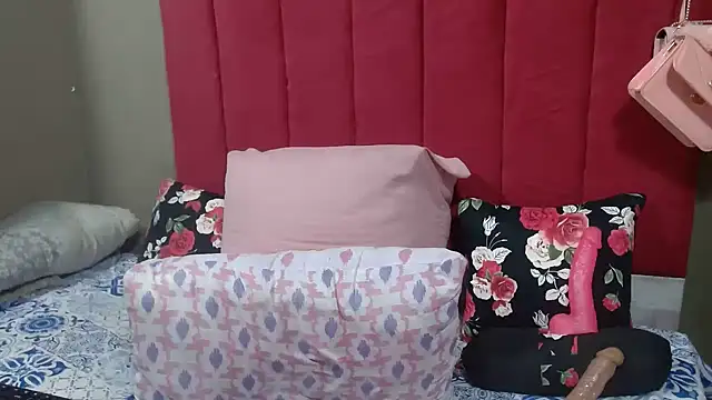 PinkyxGodess online show from May 17, 1:38 am
