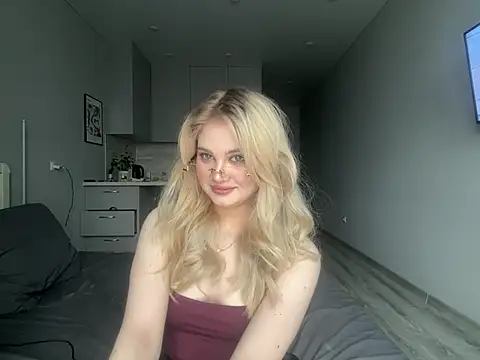 kirtova  online show from May 4, 11:13 am