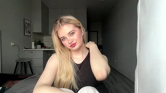 kirtova  online show from April 22, 9:16 am