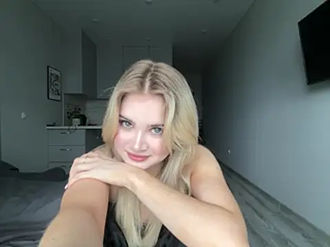 kirtova  online show from May 30, 11:16 am