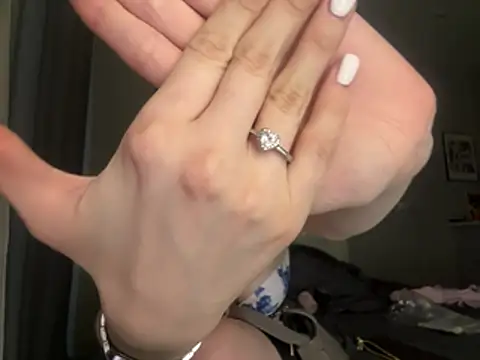kirtova  online show from July 5, 3:41 pm