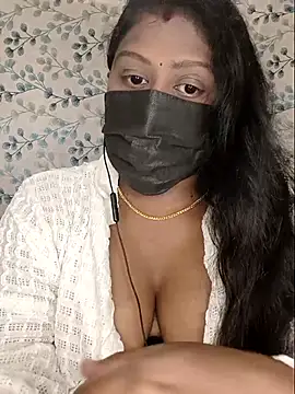 Romantic Woman online show from April 19, 5:25 pm