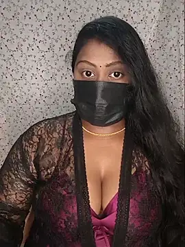 Romantic Woman online show from June 6, 6:57 pm