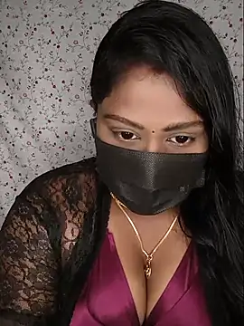 Romantic Woman online show from June 13, 6:17 pm