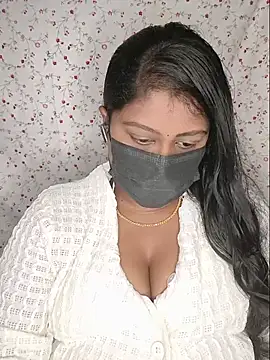 Romantic Woman online show from June 22, 6:27 pm
