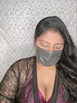 Romantic Woman online show from June 30, 5:57 pm