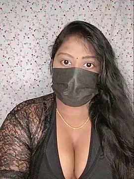 Romantic Woman online show from June 5, 6:13 pm
