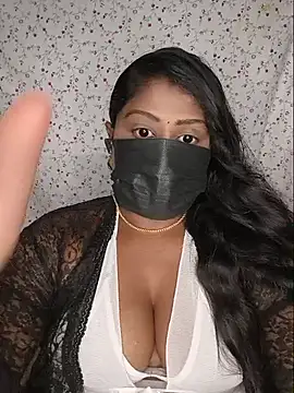 Romantic Woman online show from June 7, 6:24 pm