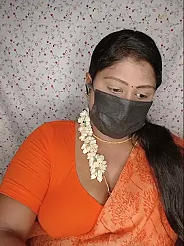 Romantic Woman online show from July 18, 6:27 pm