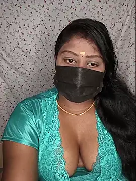 Romantic Woman online show from May 17, 5:02 pm