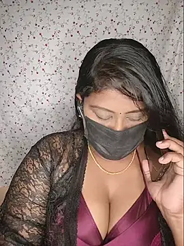Romantic Woman online show from July 1, 5:57 pm