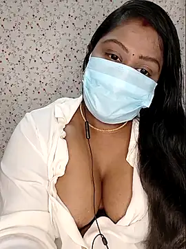 Romantic Woman online show from April 30, 5:53 pm