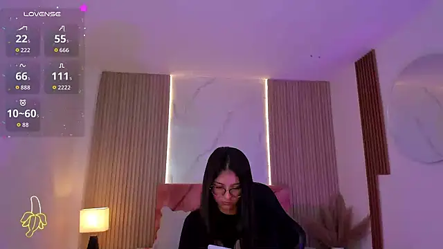 clairemillerx online show from April 21, 1:42 am