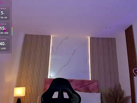 clairemillerx online show from July 16, 7:44 pm