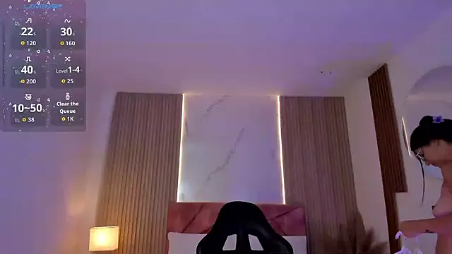 clairemillerx online show from June 4, 7:51 pm