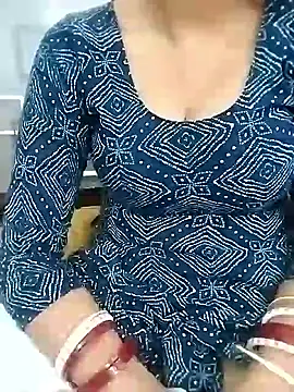 Alisha-sexy online show from April 10, 2:18 am